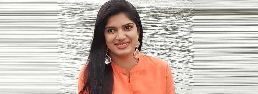 Deepthi Nallamothu TV Anchor (Bigg Boss 2) Age, Family, Movies, TV Shows, Caste